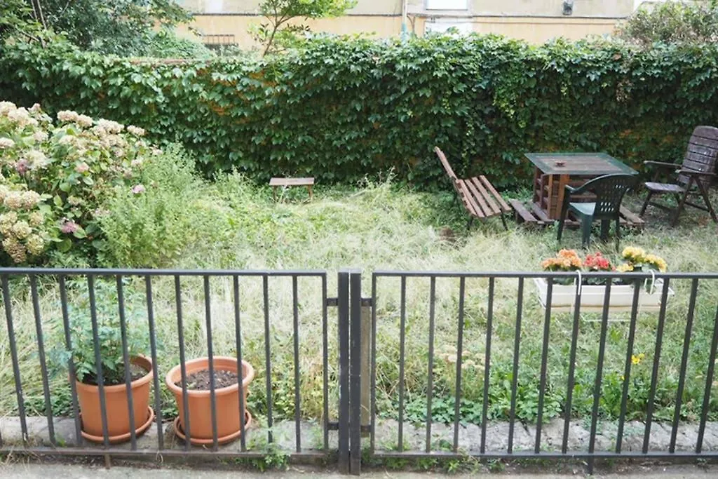Cozy Apartment With A Garden, In The City Center! Prague