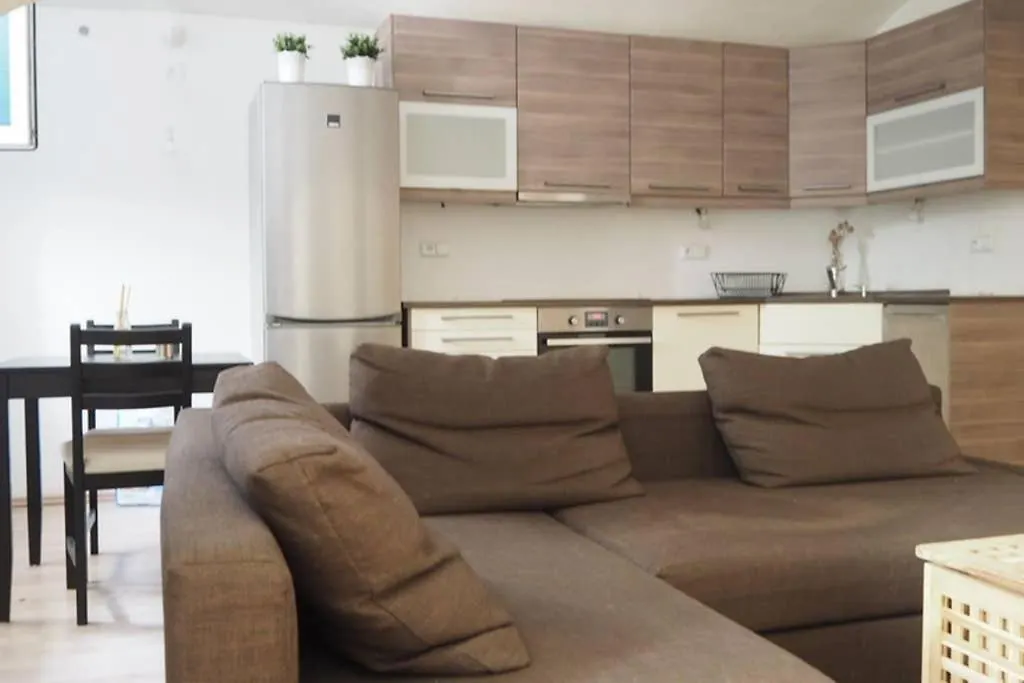 Cozy Apartment With A Garden, In The City Center! Prague
